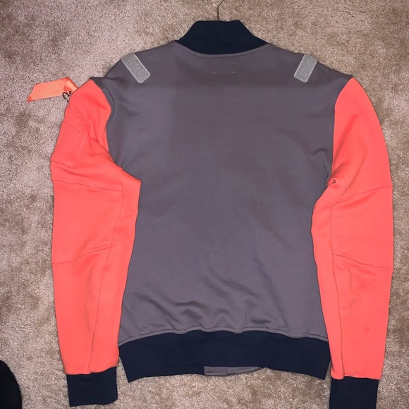 Tackma Jacket - Picture 2 of 2